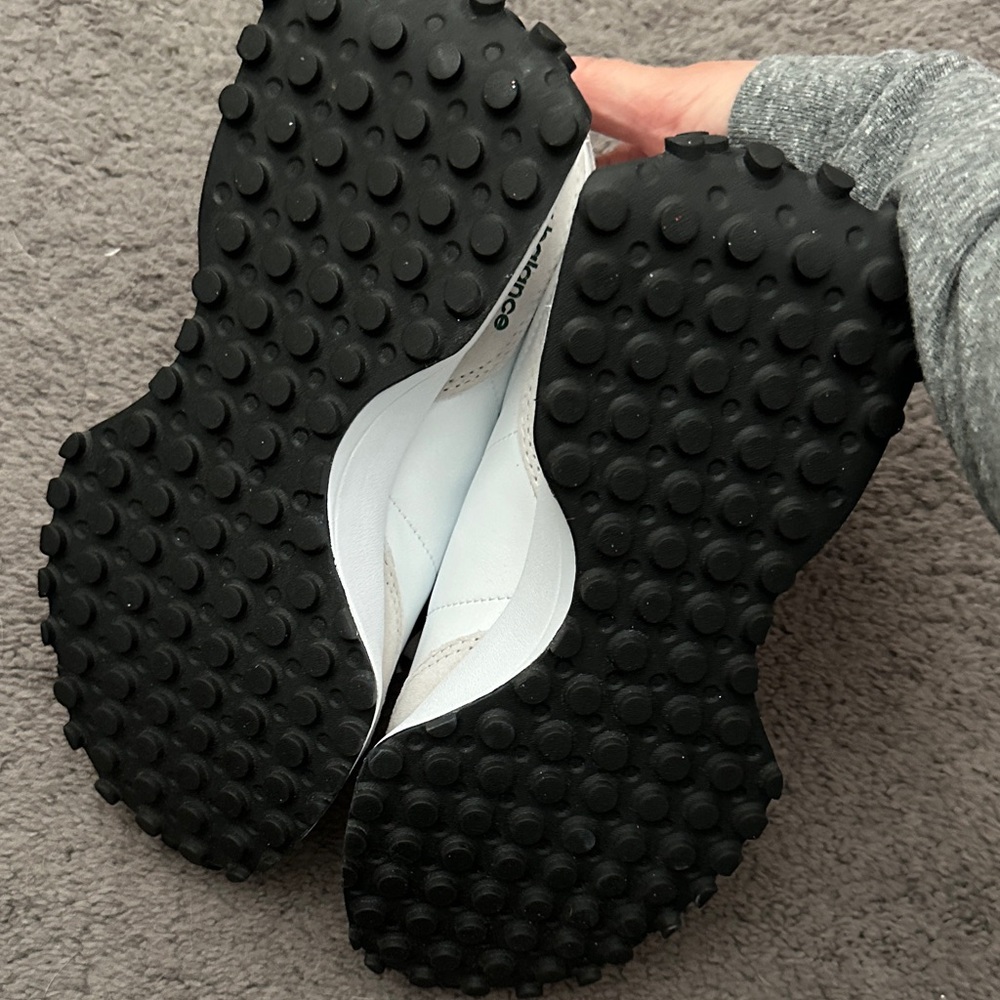 New Balance White and Dark Green Sneakers - Picture 4 of 5